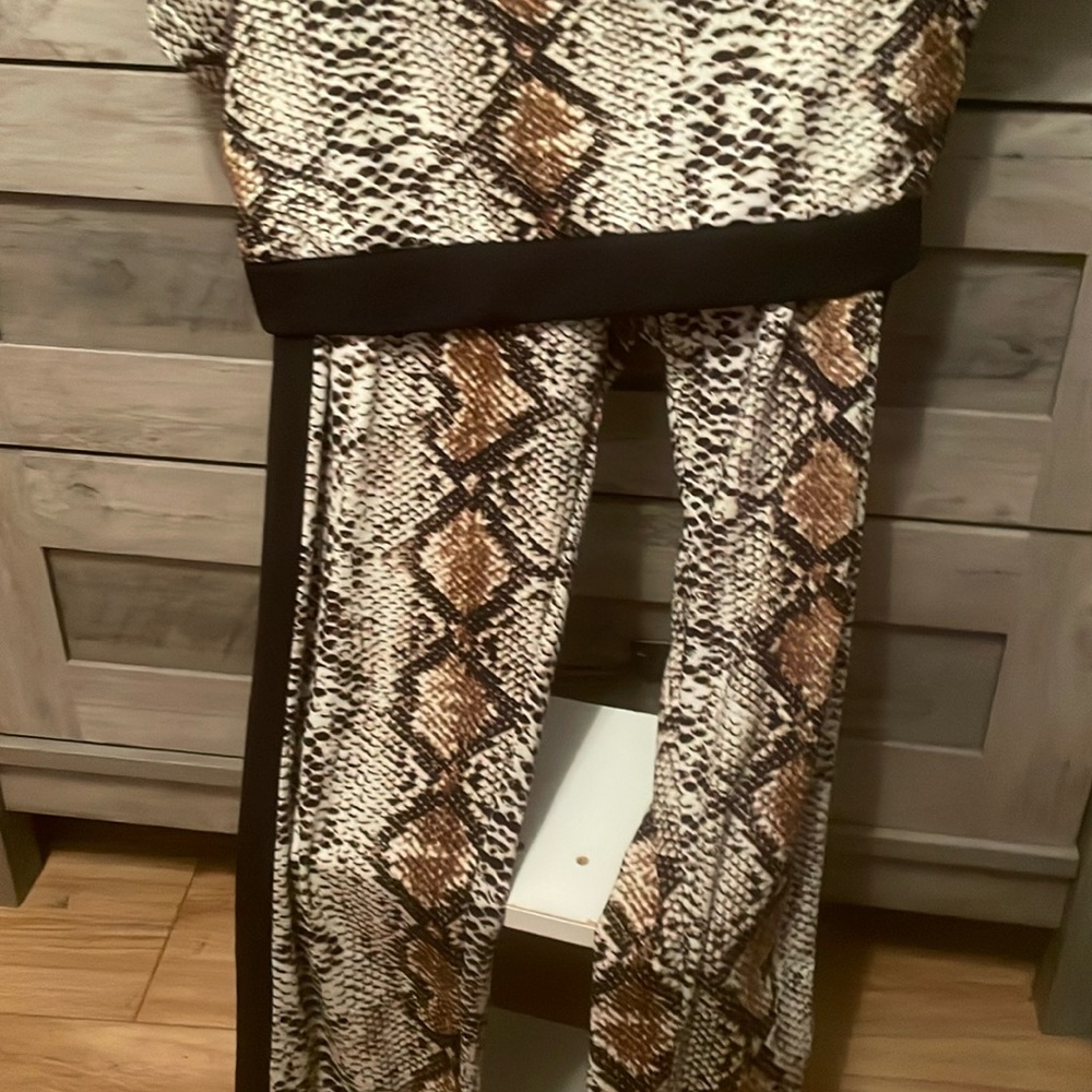 SHEIN X-small crop top outfit